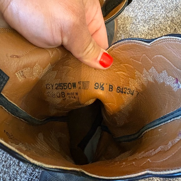 Lucchese Black Cowboy Boots with Decorative Stitching - Picture 10 of 11